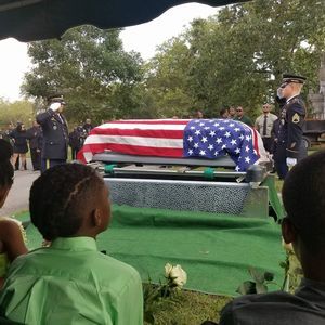 Meet your Posher, Zachary